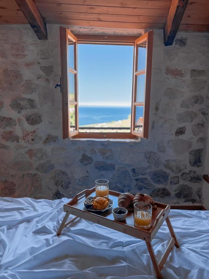 Roots Apartment Dhermi